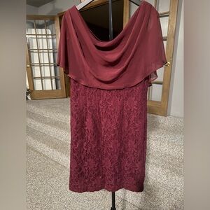 Elegant Burgundy Lace Dress Jessica Howard size 14